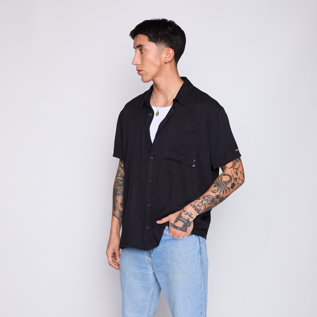 Camisa WhatUp Men All Black