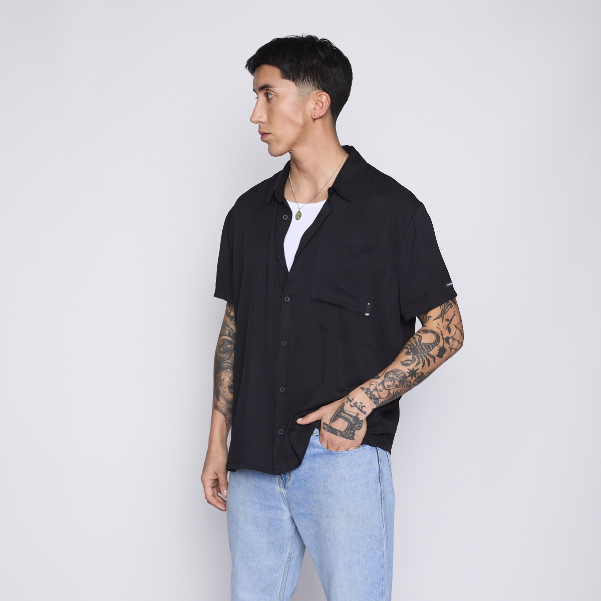 Camisa WhatUp Men All Black