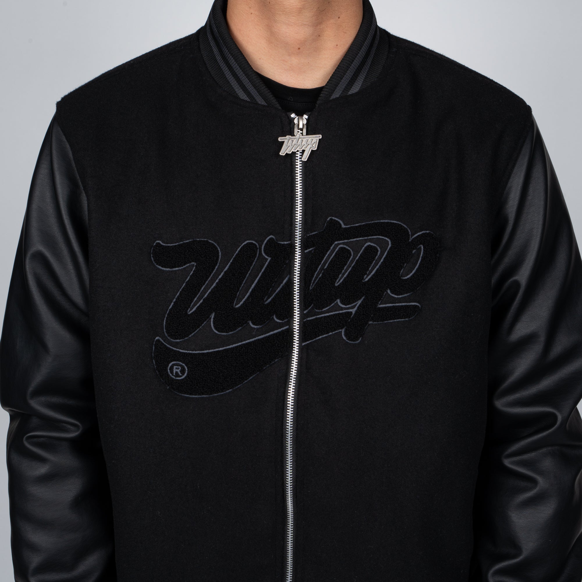 Chaqueta Whatup Hombre Varsity Full Zipper Black