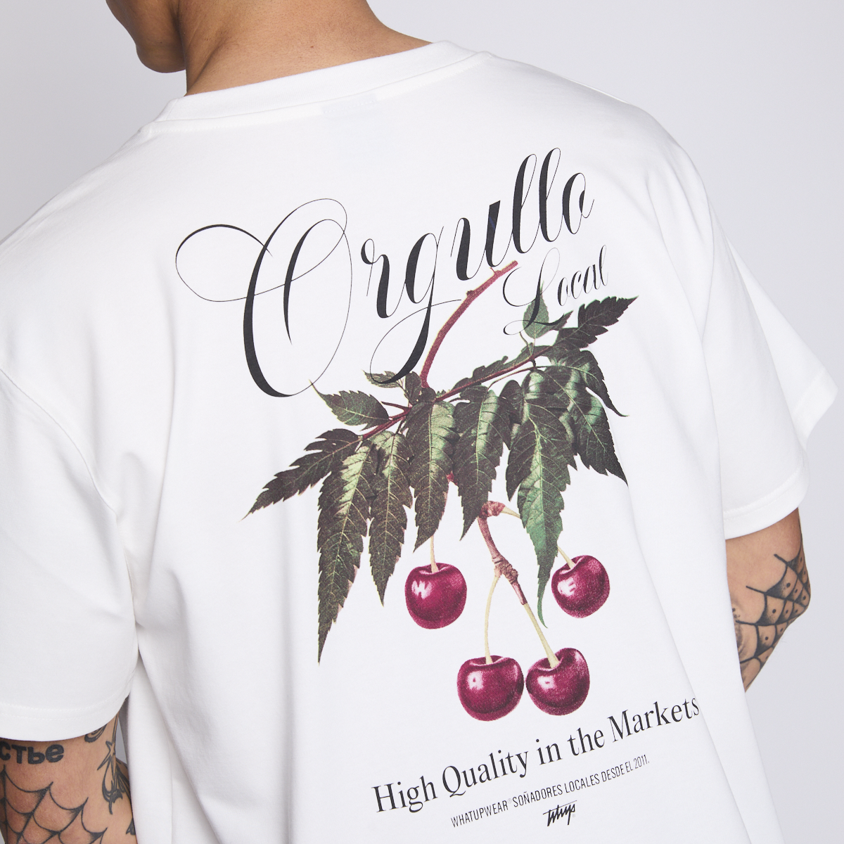 Polera Whatup Men Cherry White